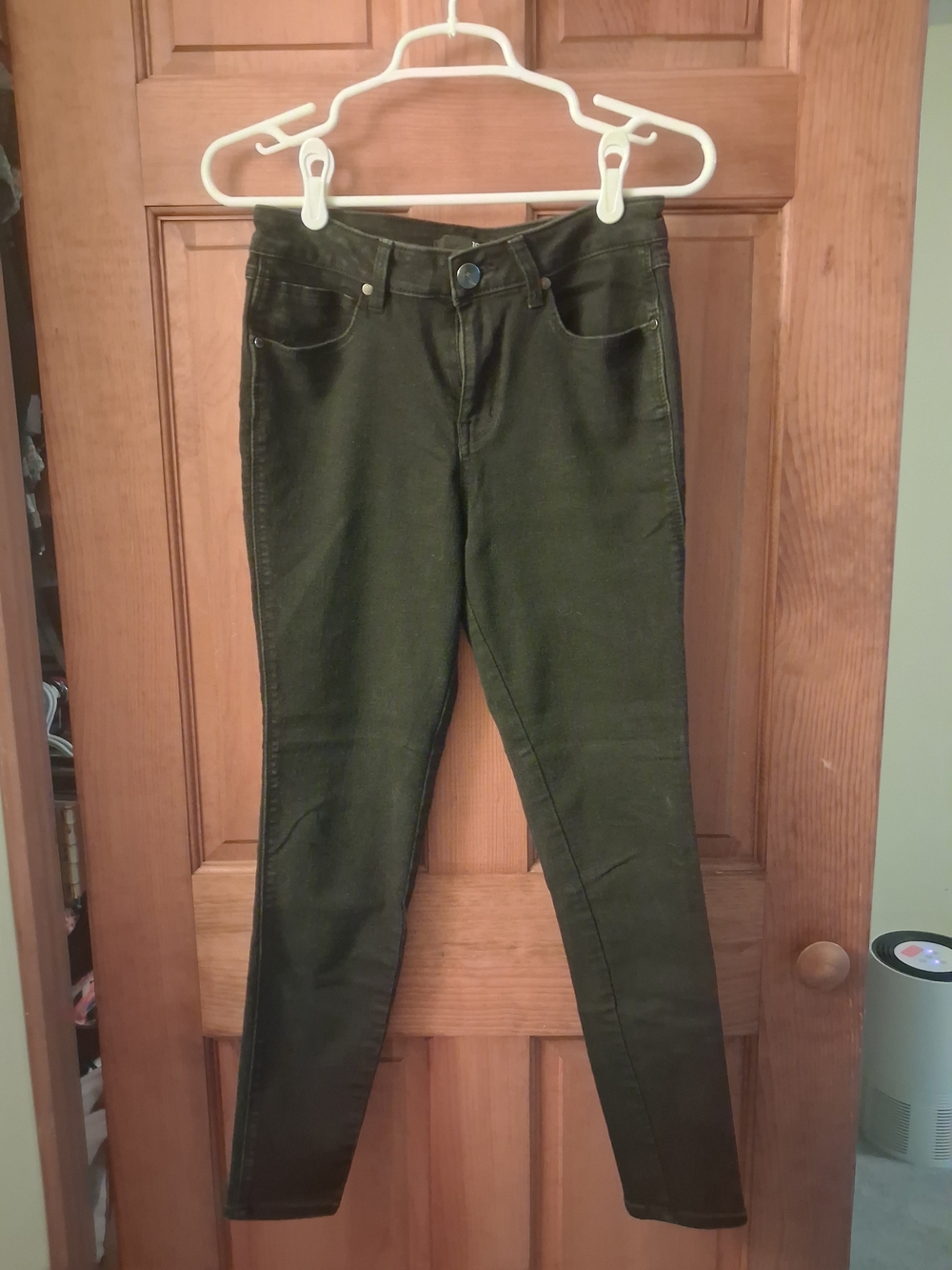 1822 Denim Black Skinny Jeans